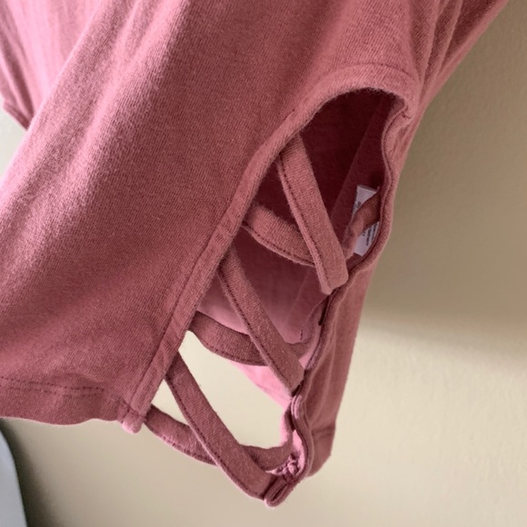 Pink crop top - Picture 2 of 4